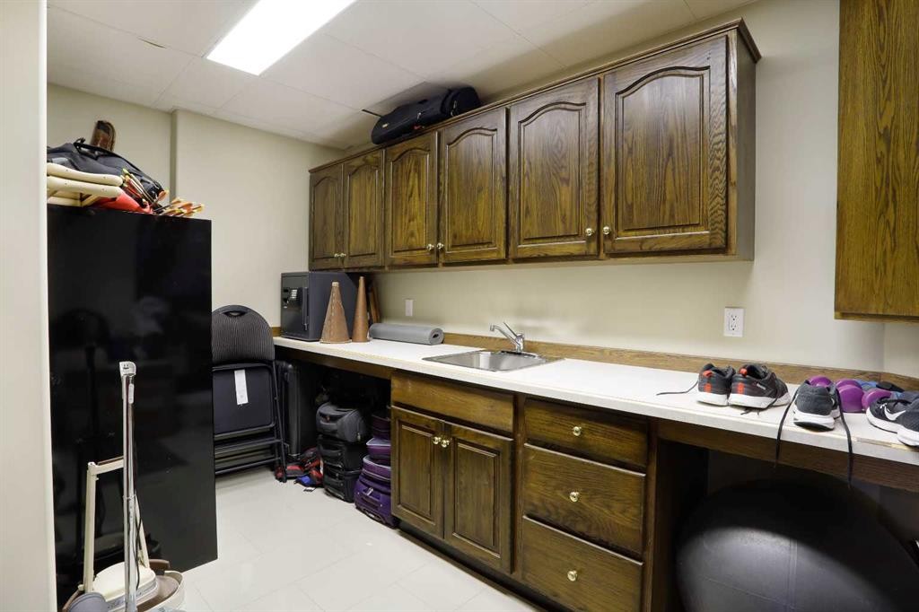 201076 Range Road 142, Rural Newell, County Of, AB - Indoor