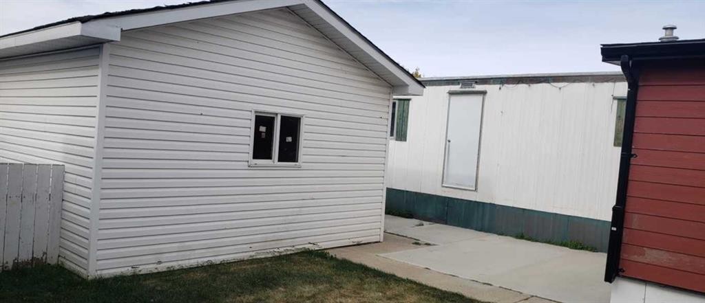 4806 6 Street, Coalhurst, AB - Outdoor With Exterior