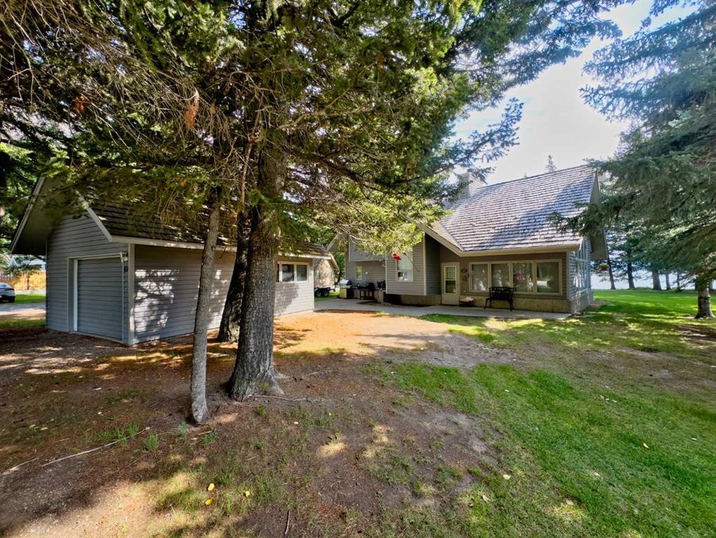 107 Mount View, Waterton Park, AB - Outdoor