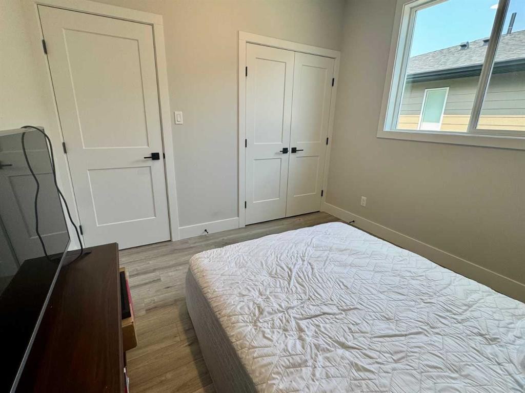 21426 29 Avenue, Bellevue, AB - Indoor Photo Showing Bedroom