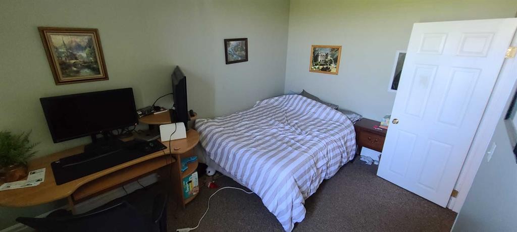 94038 Range Road 172, Rural Taber, M.D. Of, AB - Indoor Photo Showing Bedroom