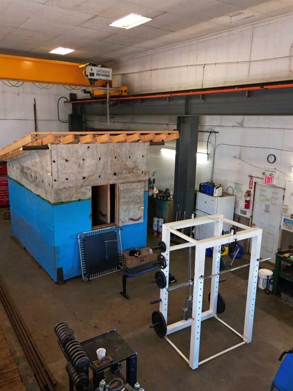 94038 Range Road 172, Rural Taber, M.D. Of, AB - Indoor Photo Showing Garage