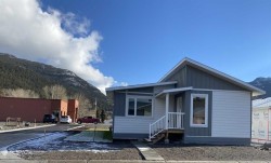 2131 128 Street Blairmore, AB T0K 0E0