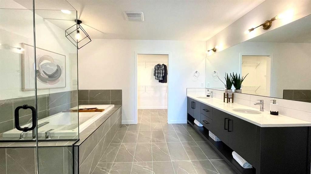 401 Blackwolf Boulevard North, Lethbridge, AB - Indoor Photo Showing Bathroom