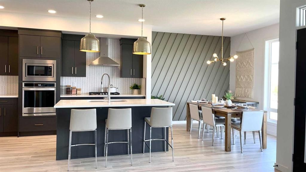 401 Blackwolf Boulevard North, Lethbridge, AB - Indoor Photo Showing Kitchen With Upgraded Kitchen