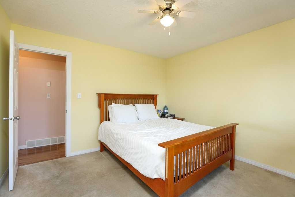 117 21 Street, Fort Macleod, AB - Indoor Photo Showing Bedroom