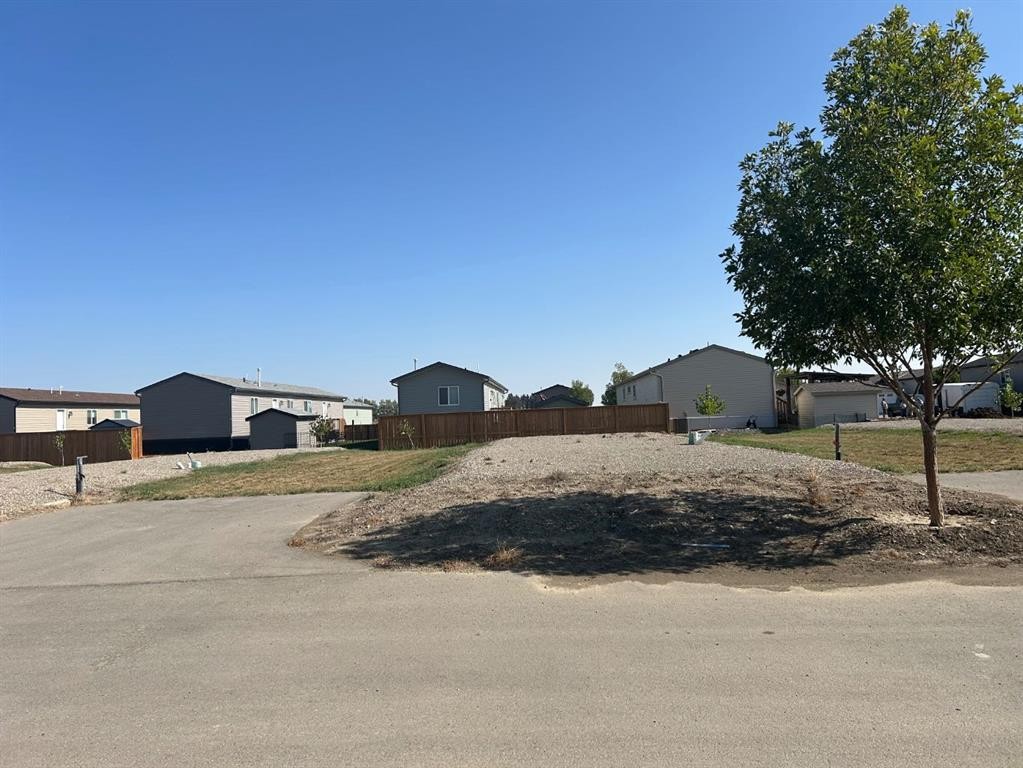 2048 Sunflower Crescent, Coaldale, AB