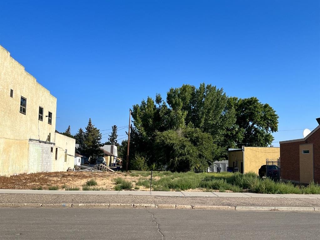 212 5Th Avenue West, Bow Island, AB