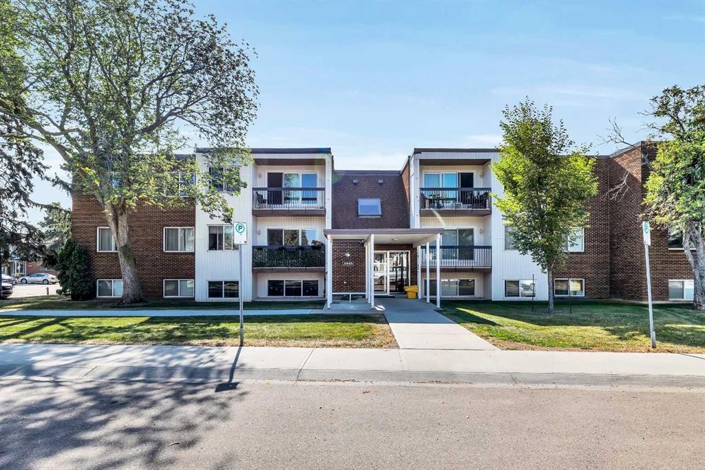 303-11445 41 Avenue Nw, Edmonton, AB - Outdoor With Facade