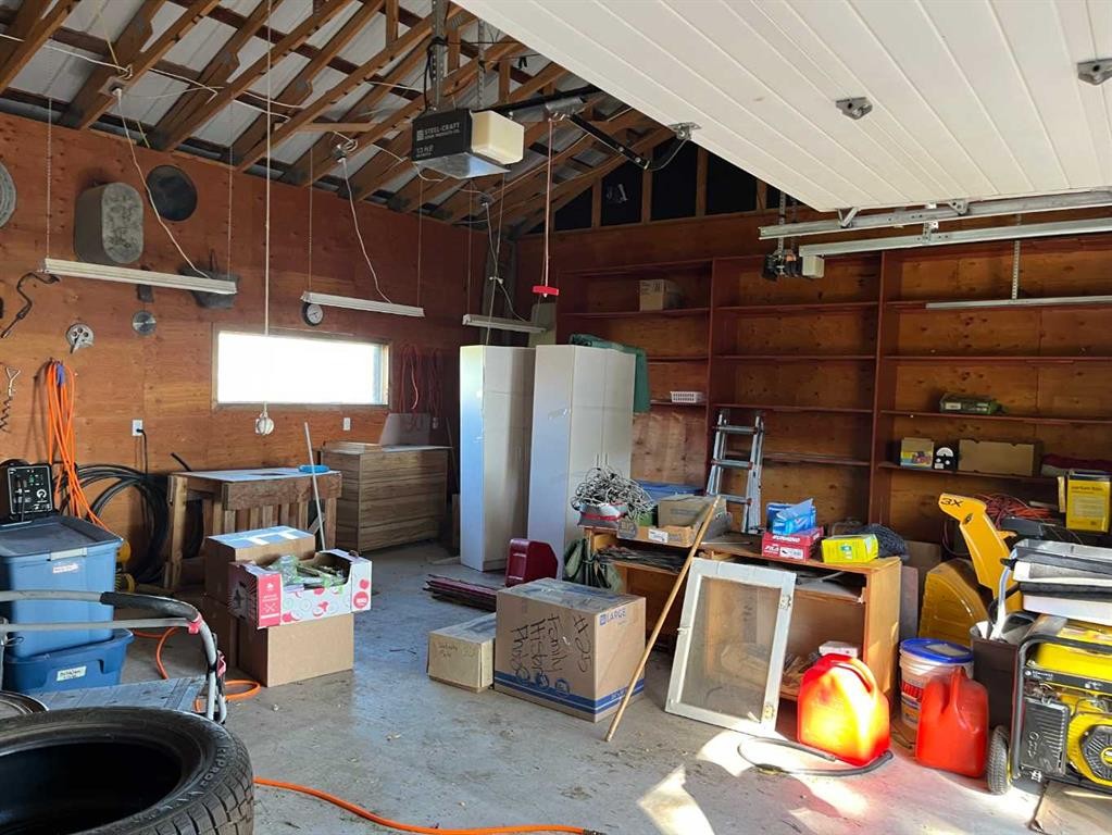 75 Center Street, Glenwood, AB - Indoor Photo Showing Other Room