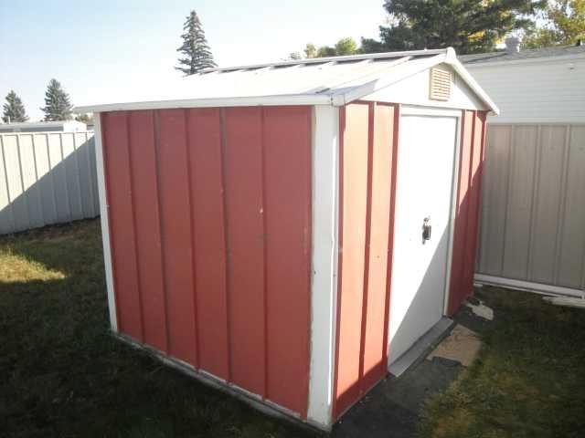 262-2300 13 Street North, Lethbridge, AB