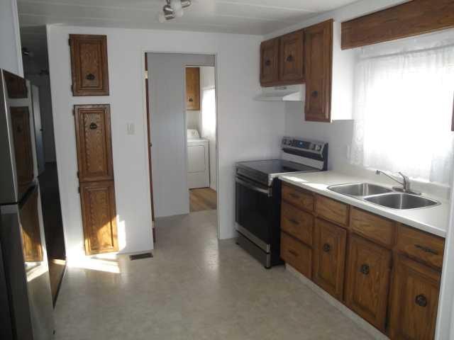 262-2300 13 Street North, Lethbridge, AB