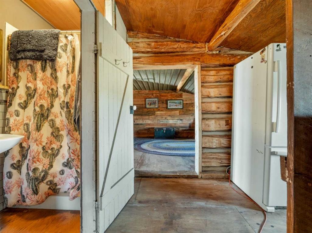 13042A 270 Range Road Range, Beazer, AB