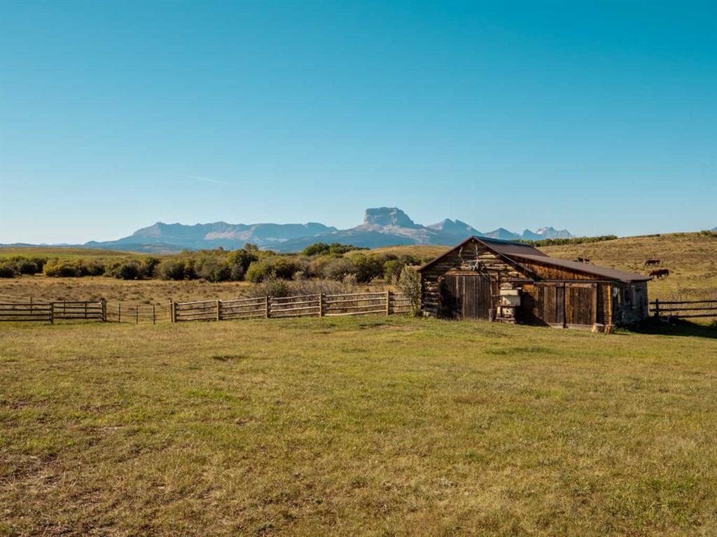 13042A 270 Range Road Range, Beazer, AB