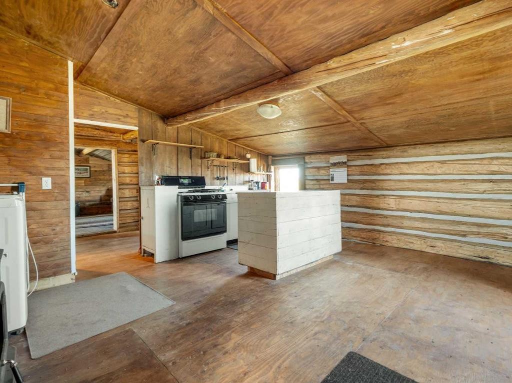 13042A 270 Range Road Range, Beazer, AB