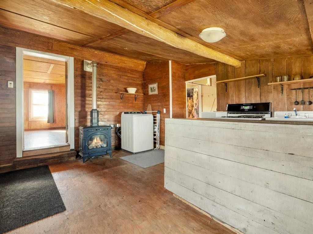 13042A 270 Range Road Range, Beazer, AB