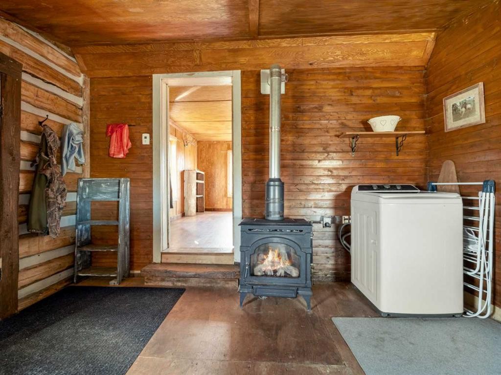 13042A 270 Range Road Range, Beazer, AB