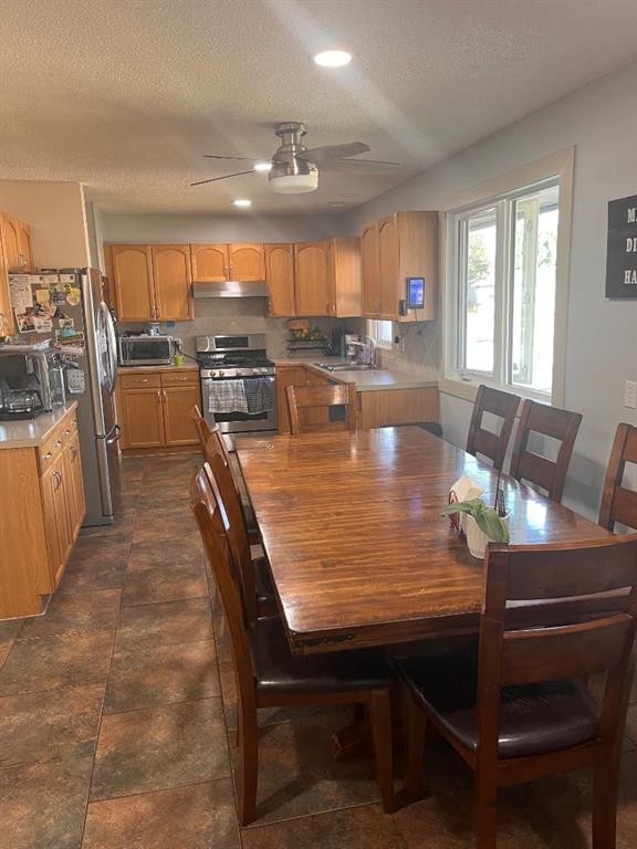 939 2Nd Avenue North, Vauxhall, AB - Indoor Photo Showing Dining Room