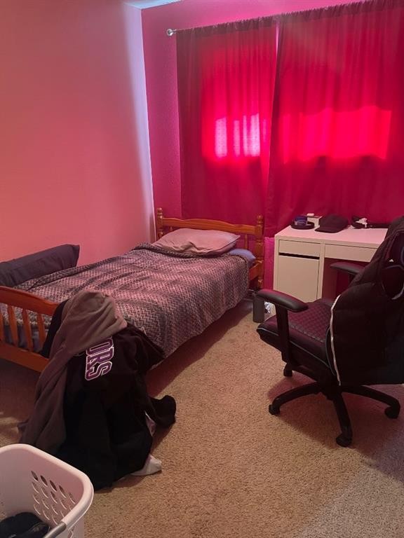 939 2Nd Avenue North, Vauxhall, AB - Indoor Photo Showing Bedroom