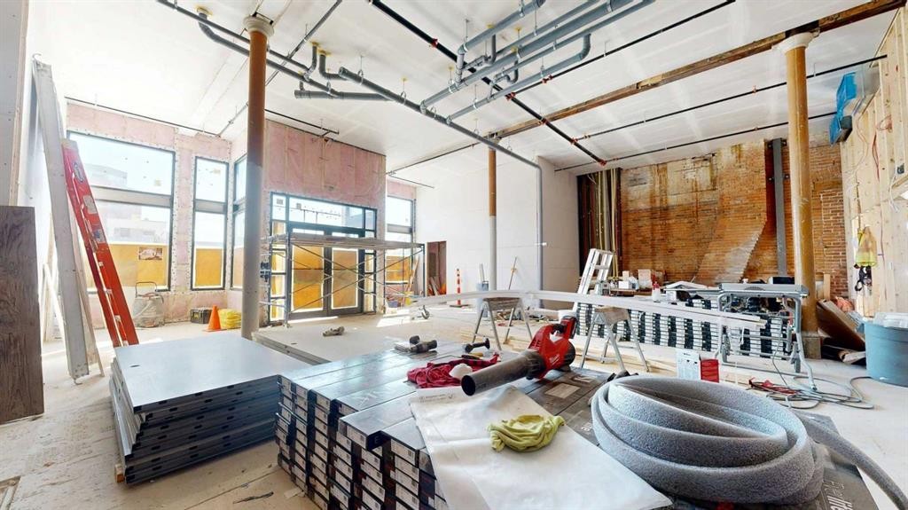 411 3 Avenue South, Lethbridge, AB