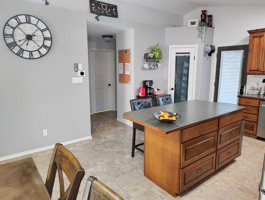 414 10A Street, Nobleford, AB - Indoor Photo Showing Kitchen