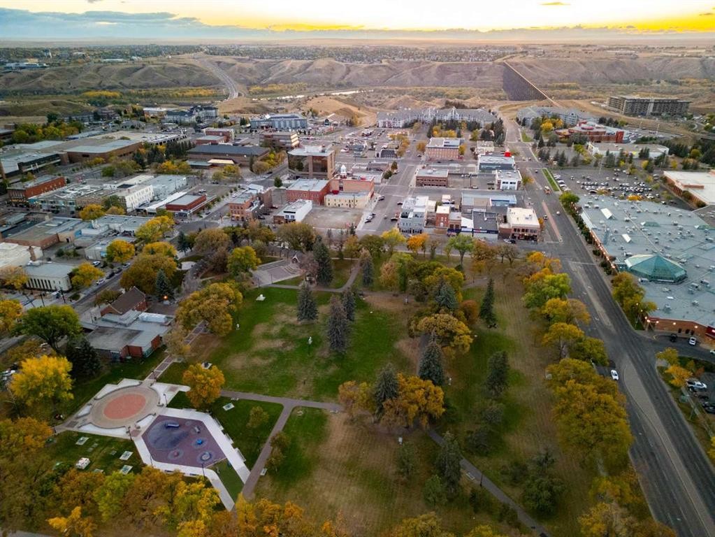 411 3 Avenue South, Lethbridge, AB