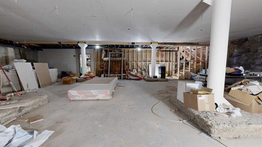 411 3 Avenue South, Lethbridge, AB