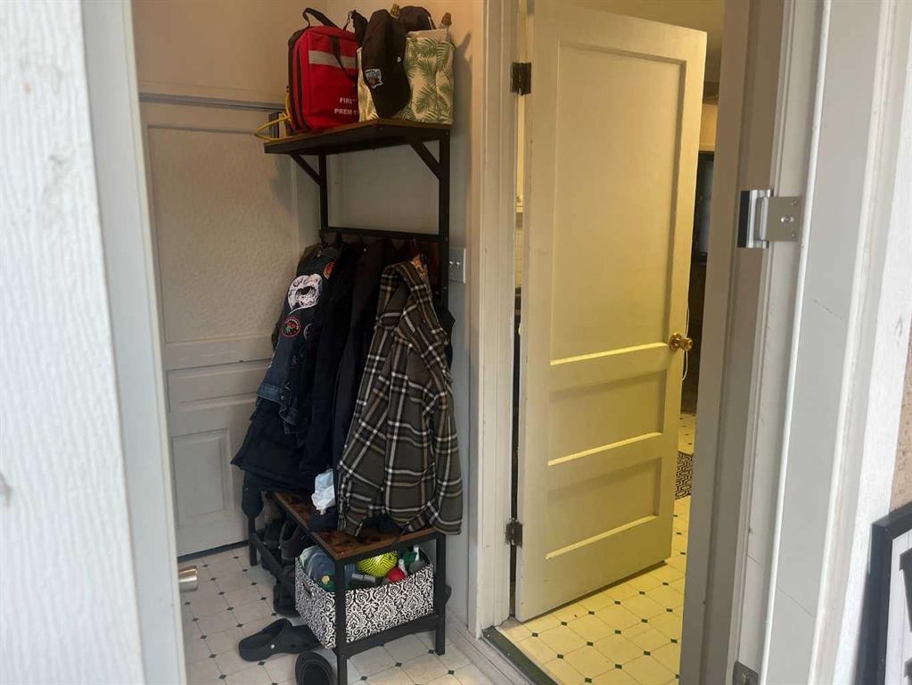 1803 5A Avenue North, Lethbridge, AB - Photo Showing Other Room