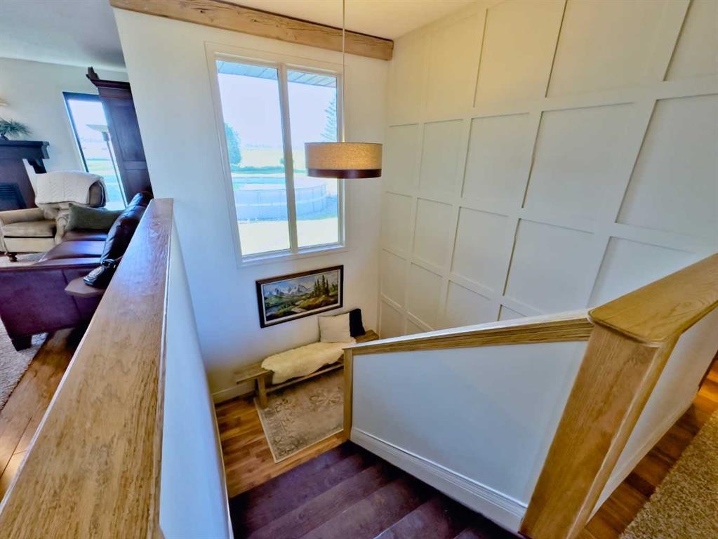 42082 Range Road 274, Hill Spring, AB - Indoor Photo Showing Other Room