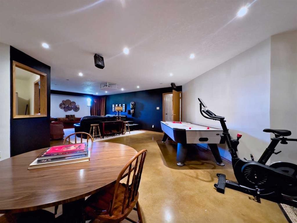 42082 Range Road 274, Hill Spring, AB - Indoor