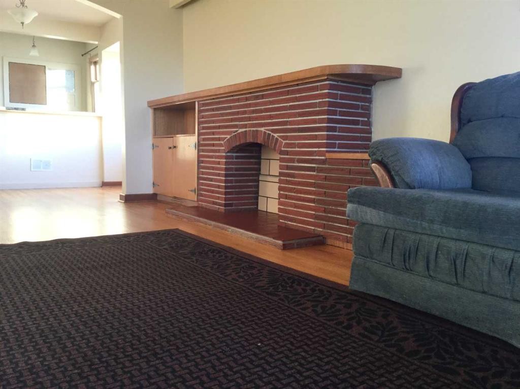 42082 Range Road 274, Hill Spring, AB - Indoor Photo Showing Other Room