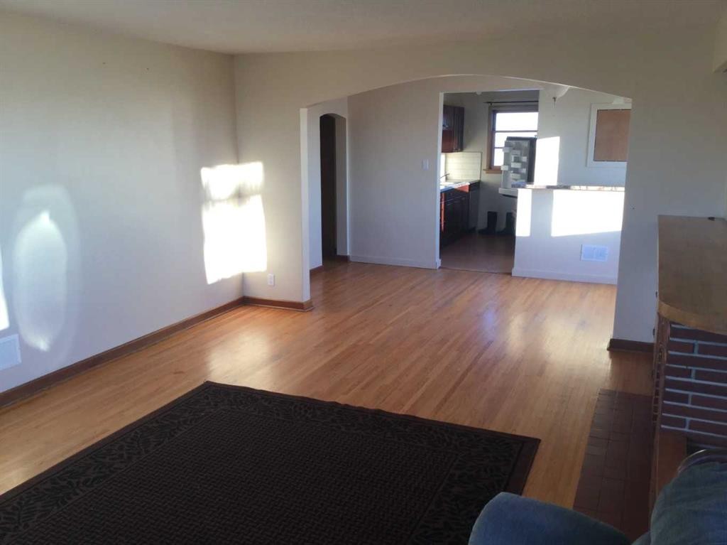 42082 Range Road 274, Hill Spring, AB - Indoor Photo Showing Other Room