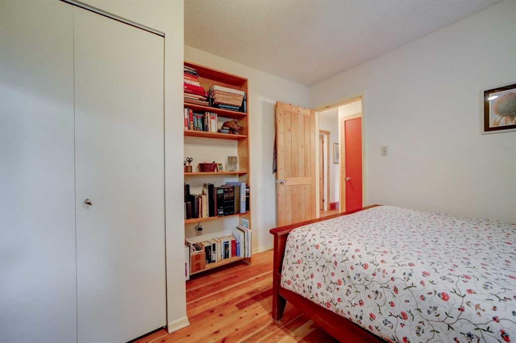 452 16 Street, Fort Macleod, AB - Indoor Photo Showing Bedroom