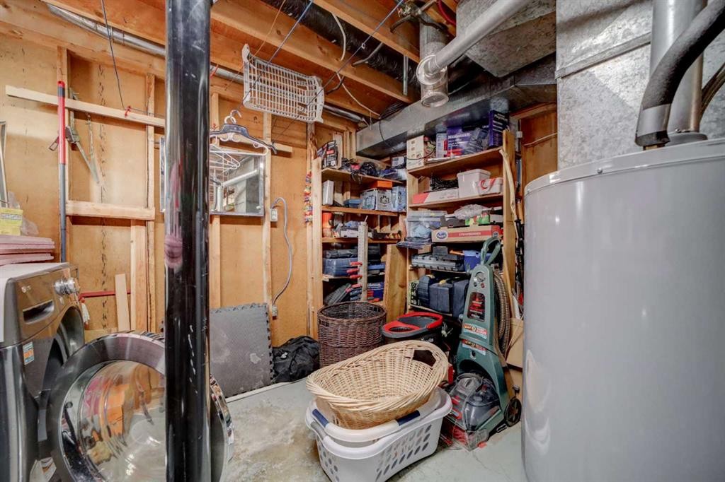 452 16 Street, Fort Macleod, AB - Indoor