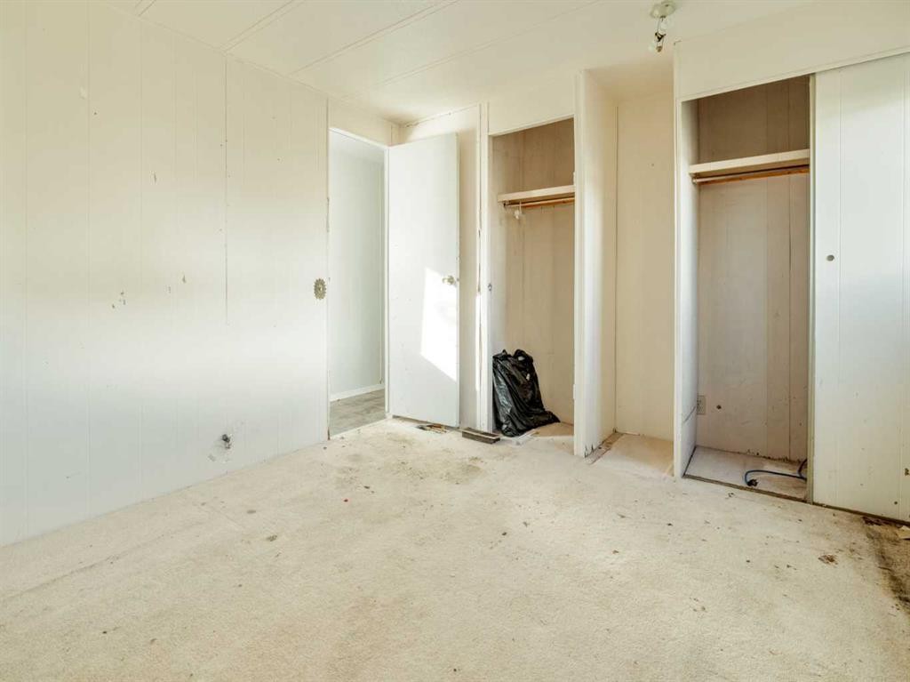 404 5 Avenue, Warner, AB - Indoor Photo Showing Other Room