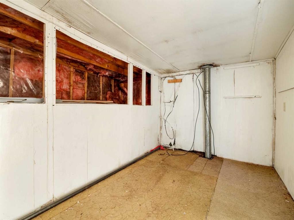 404 5 Avenue, Warner, AB - Indoor Photo Showing Other Room