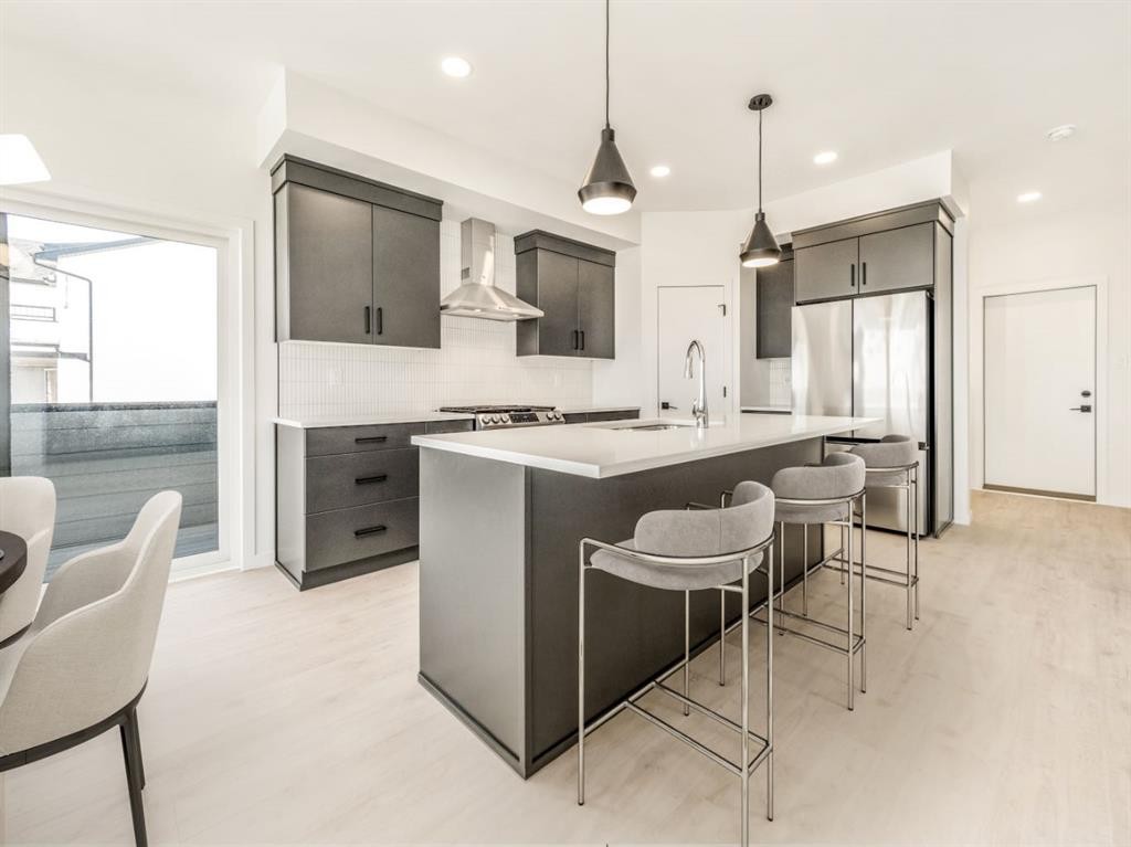 351 Blackwolf Boulevard North, Lethbridge, AB - Indoor Photo Showing Other Room