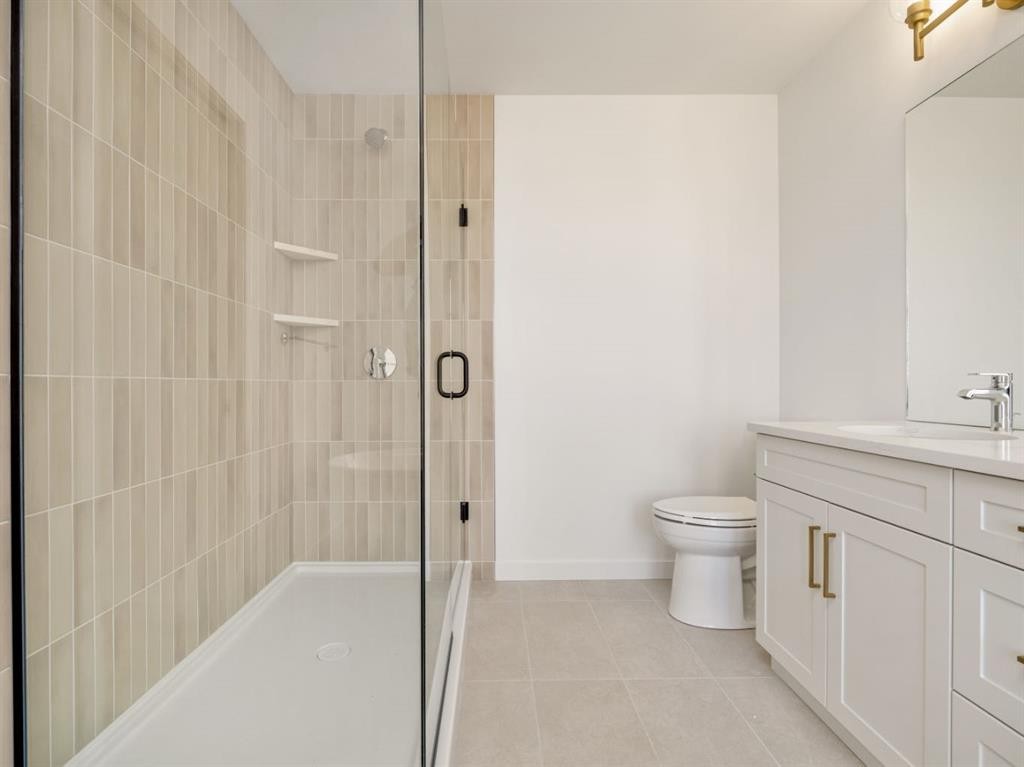 2528 43 Street South, Lethbridge, AB - Indoor Photo Showing Bathroom