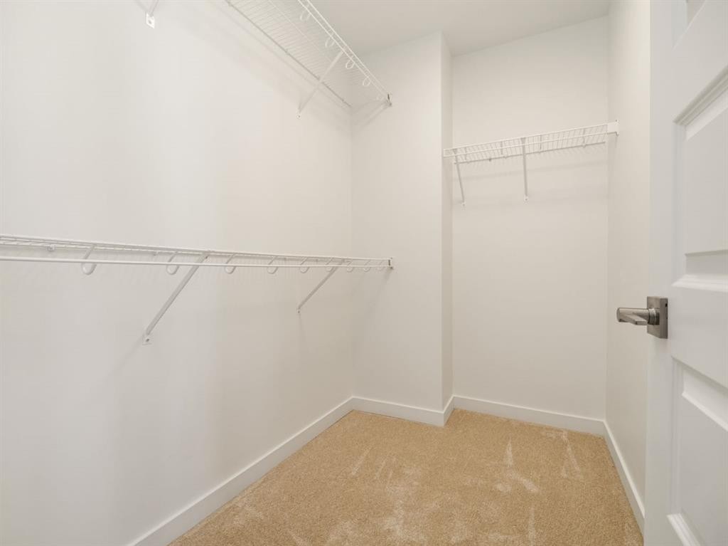 2528 43 Street South, Lethbridge, AB - Indoor With Storage