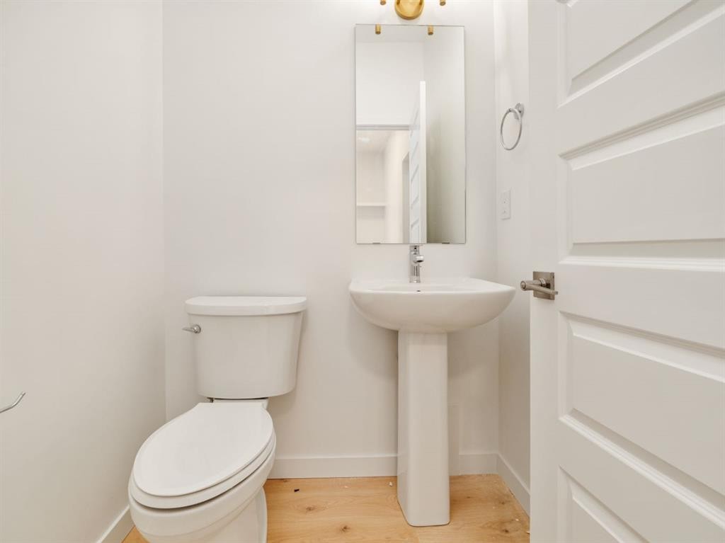 2528 43 Street South, Lethbridge, AB - Indoor Photo Showing Bathroom