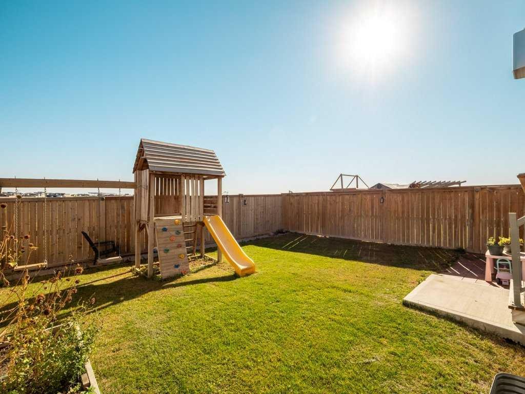 660 Aquitania Boulevard West, Lethbridge, AB - Outdoor