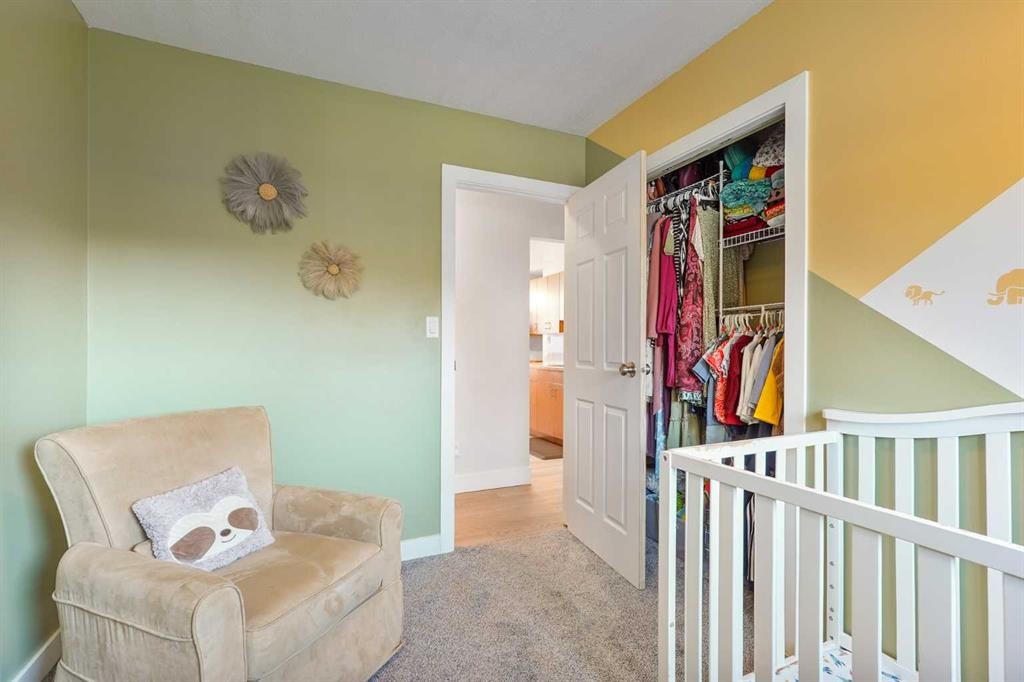 486N 100E, Raymond, AB - Indoor