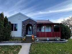 5104 44 Avenue Taber, AB T1G 1A9