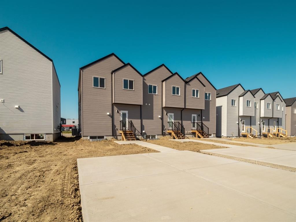1361 Abitibi Road West, Lethbridge, AB - Outdoor