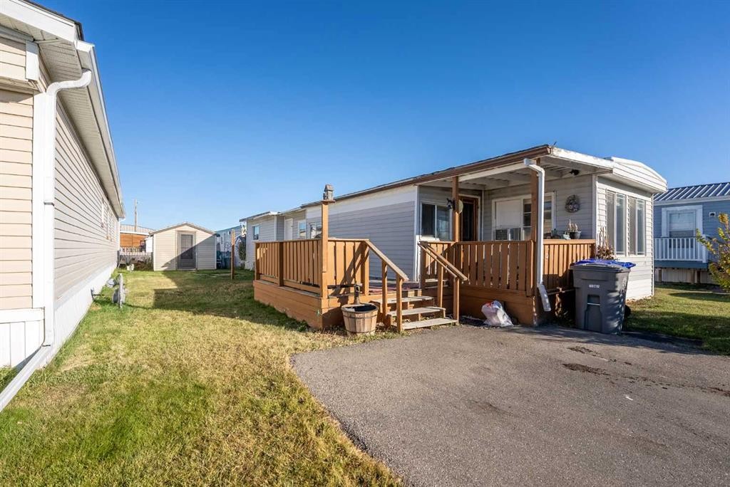 19-5853 4 Street, Claresholm, AB