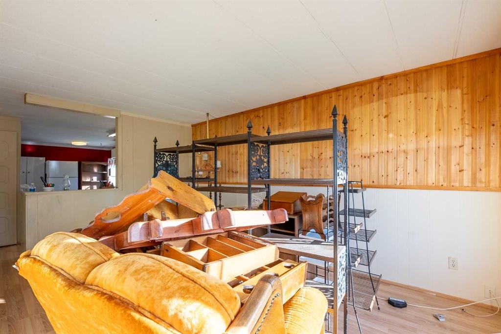 19-5853 4 Street, Claresholm, AB