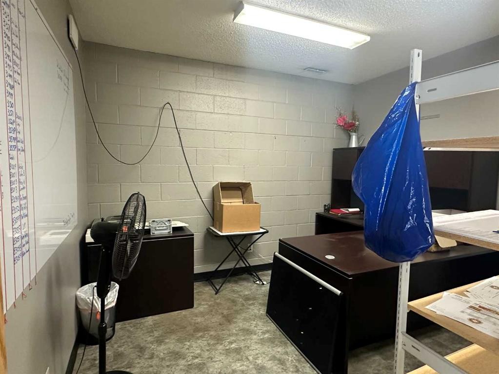 # 2-311 9 Street East, Brooks, AB