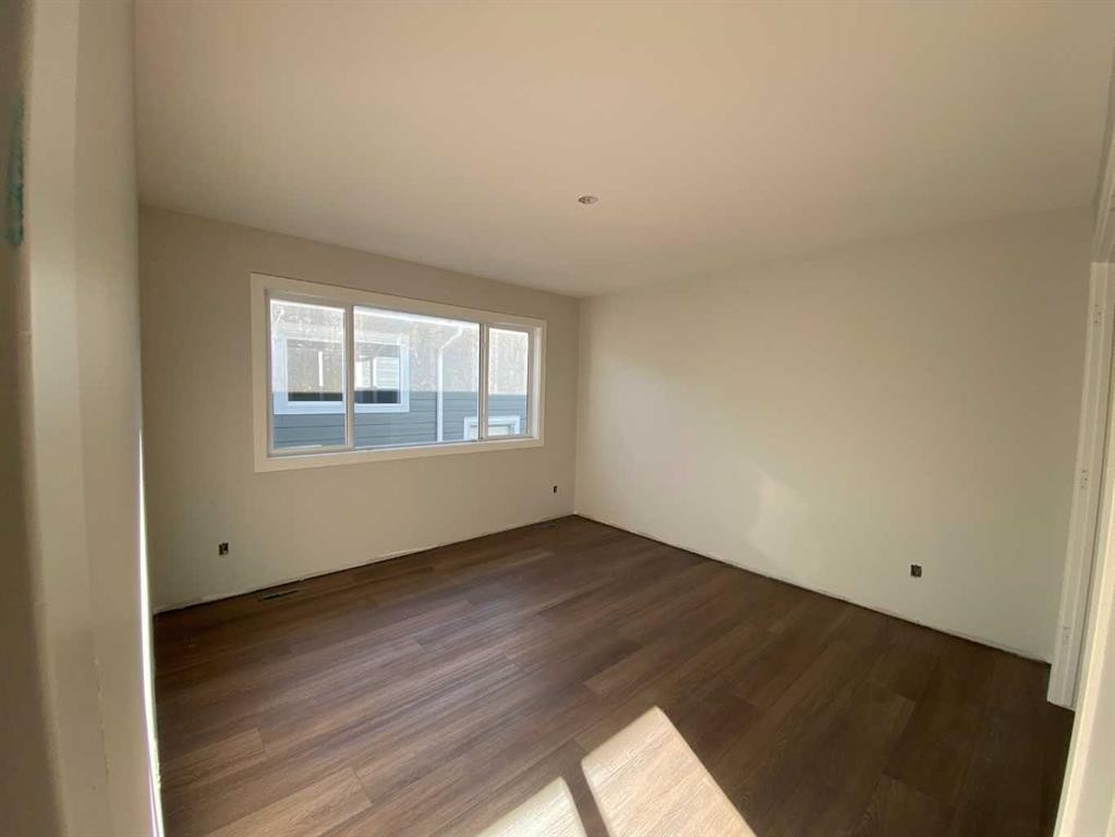 4221 57 Street, Taber, AB - Indoor Photo Showing Other Room