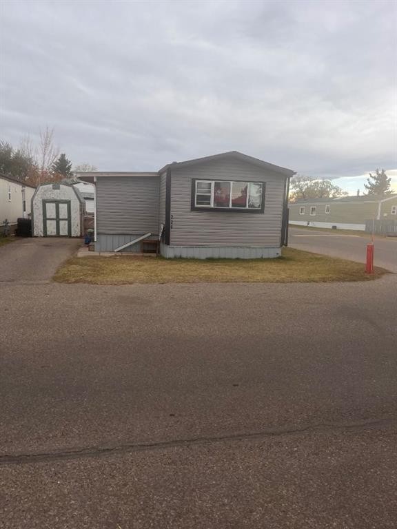 Unit # 224-2300 13 Street North, Lethbridge, AB