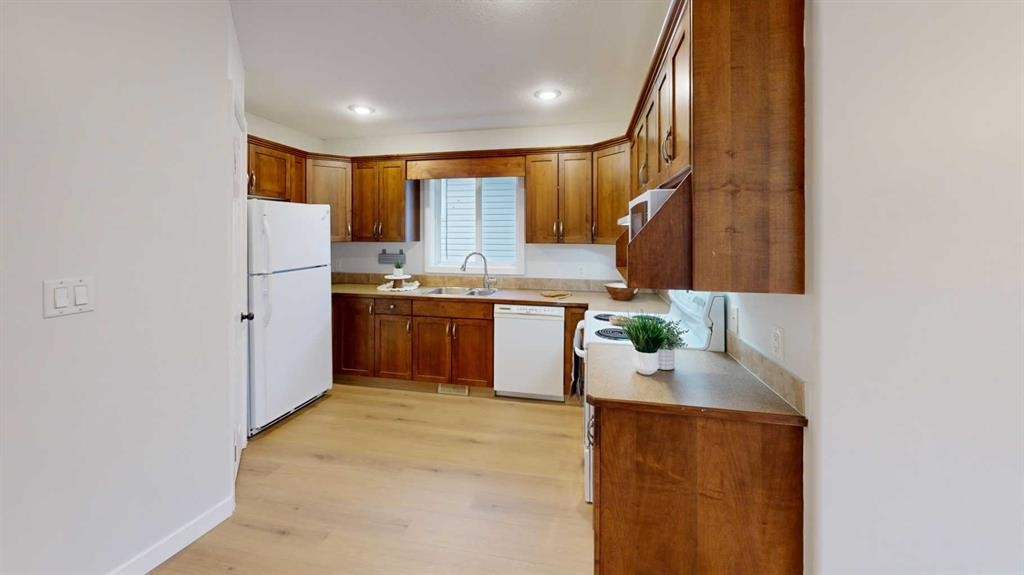 3 Aberdeen Road West, Lethbridge, AB